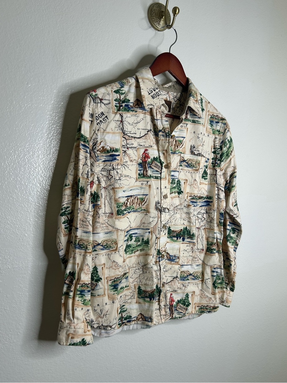 Pendleton 100% Cotton Oregon Coast Novelty Print Button Down Long Sleeve Top - Picture 6 of 16